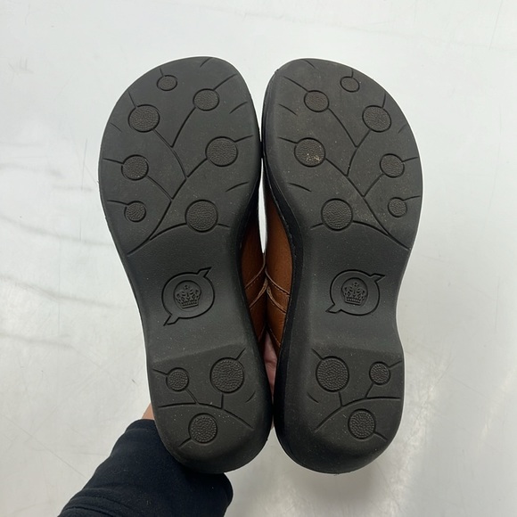 Born Avoca Leather Clog - Size 7 - G76-7 - Picture 6 of 8